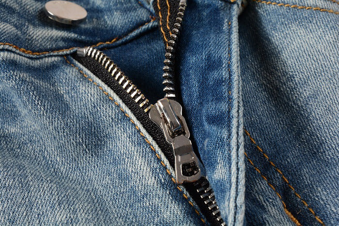 AMIRI #828 Jeans